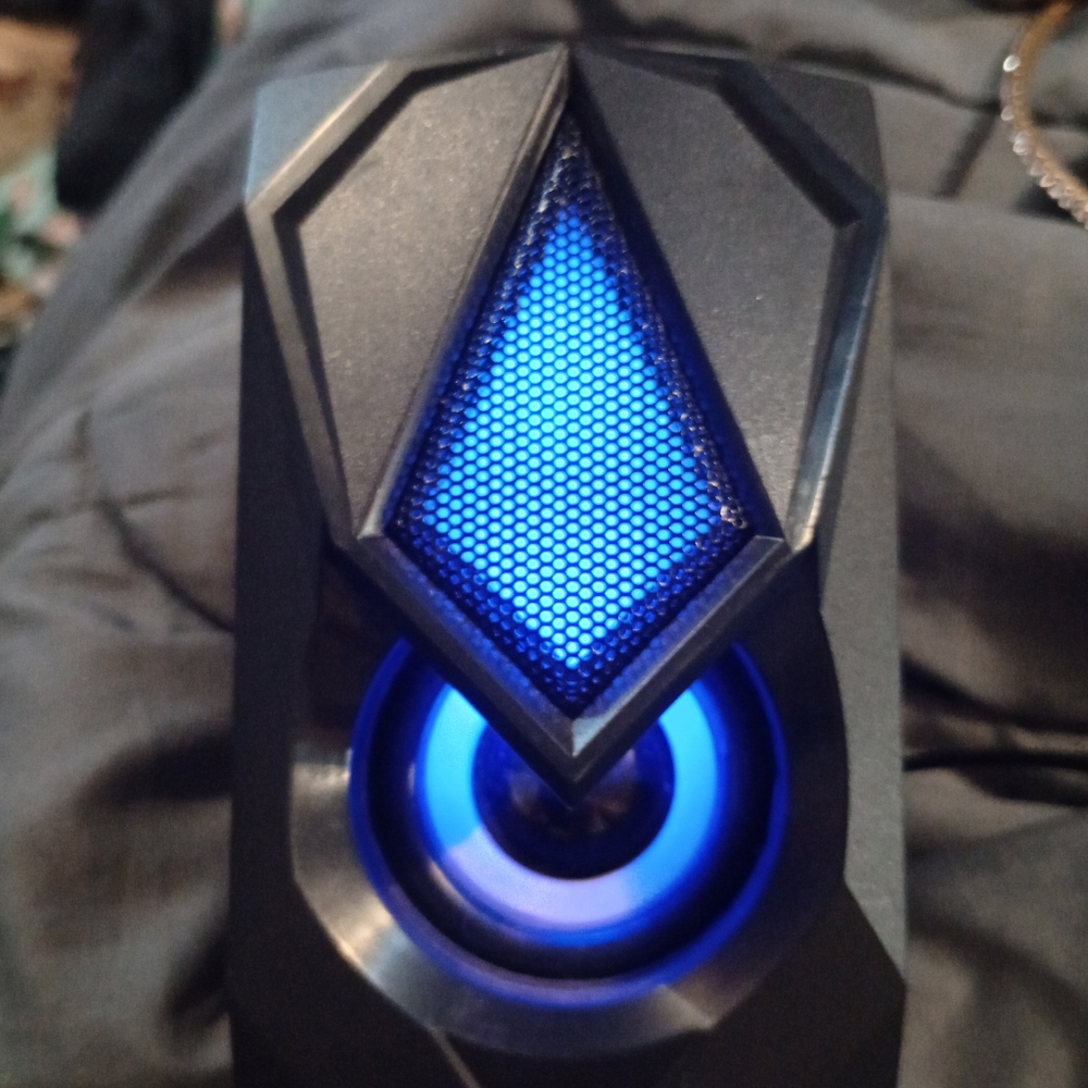 Computer speaker set - Picture 3 of 11